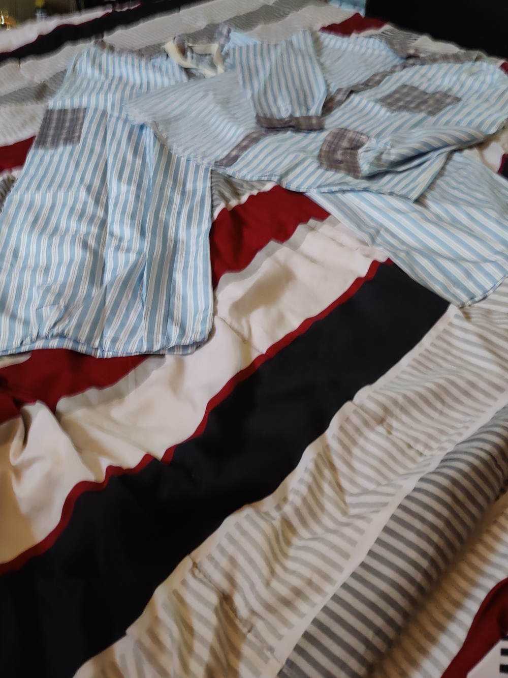 NEW size Medium Unbranded Blue and White Striped Pajama Set with Patch Pockets - Picture 4 of 13
